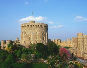 ukvisitingplaces with windsor castle
