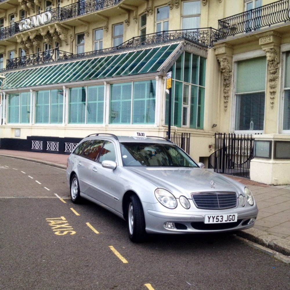 Chesham Taxi Service by british car transfer