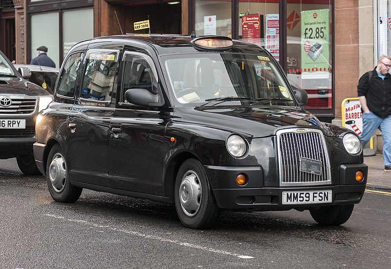 black cab Dunstable taxi by british car transfer